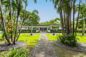 711 Sunset Rd 711 Coral Gables, FL 33143 - MLS#A11957436