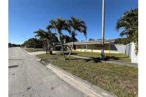 185 E 20th St Hialeah, FL 33010 - MLS#A11957437