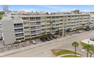 330 Se 2nd St 501g Hallandale Beach, FL 33009 - MLS#A11957449