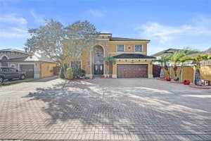 876 Sw 155th Ct, Miami
