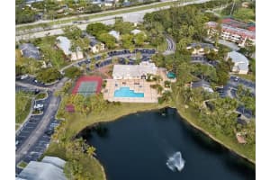 300 W Palm Cir W 307 Pembroke Pines, FL 33025 - MLS#A11957503