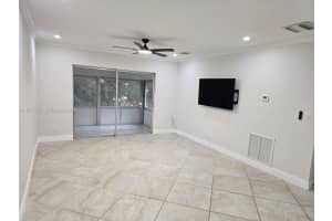 5151 W Oakland Park Blvd 303 Lauderdale Lakes, FL 33313 - MLS#A11957523