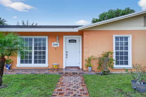 3427 Nw 196th Ln Miami Gardens, FL 33056 - MLS#A11957543