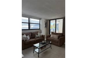 5845 Collins Ave 106 Miami Beach, FL 33140 - MLS#A11957557