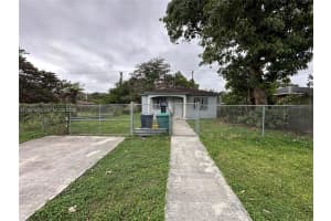 10136 E Hibiscus St Palmetto Bay, FL 33157 - MLS#A11957563