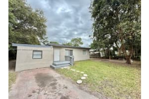 4333 Sw 51st St Dania Beach, FL 33314 - MLS#A11957581