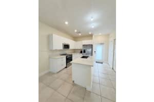 8301 Nw 41st St B-107 Doral, FL 33166 - MLS#A11957584