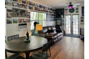 2463 Pine Tree Dr 4 Miami Beach, FL 33140 - MLS#A11957630