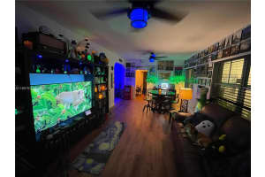 2463 Pine Tree Dr 4 Miami Beach, FL 33140 - MLS#A11957630