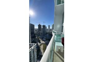 41 Se 5th St 2004 Miami, FL 33131 - MLS#A11957667