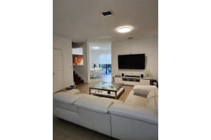 11629 Nw 87th Ln 11629 Doral, FL 33178 - MLS#A11957672