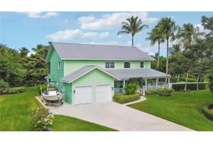 8445 Se Bayberry Ter Hobe Sound, FL 33455 - MLS#A11957675