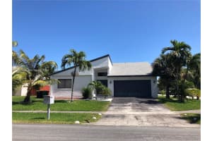 719 Se 3rd Ave 719 Dania Beach, FL 33004 - MLS#A11957689