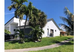 719 Se 3rd Ave 719 Dania Beach, FL 33004 - MLS#A11957689