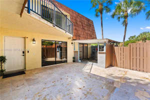 1600 Coral Ave 1600 North Lauderdale, FL 33068 - MLS#A11957695