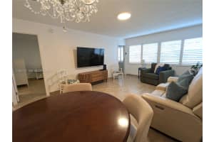 330 Se 2nd St 102e Hallandale Beach, FL 33009 - MLS#A11957712