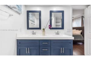 4081 Ne 14th Ave Oakland Park, FL 33334 - MLS#A11957748