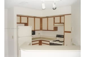 3300 N Pinewalk Dr N 1915 Margate, FL 33063 - MLS#A11957767