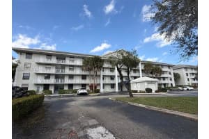 1705 Whitehall Dr 102 Davie, FL 33324 - MLS#A11957804