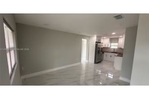 130 Virginia Ct Englewood, FL 34223 - MLS#A11957813