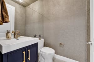 1033 Eucalyptus Dr Hollywood, FL 33021 - MLS#A11957819