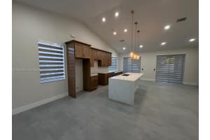 755 Falling Water Rd Weston, FL 33326 - MLS#A11957825