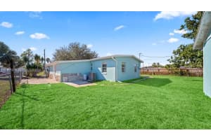 170 Poinsettia Cir Ne Port Charlotte, FL 33952 - MLS#A11957870