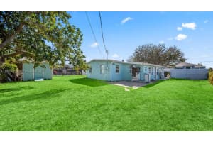 170 Poinsettia Cir Ne Port Charlotte, FL 33952 - MLS#A11957870