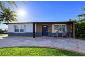 2671 Nw 87th Ln, Sunrise