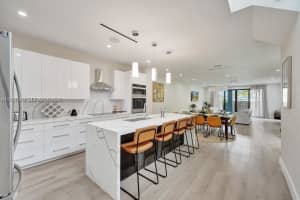 1101 Ne 16th Ter Th#1 Fort Lauderdale, FL 33304 - MLS#A11957910