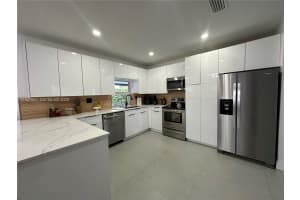 1915 Ne 213th Ter Miami, FL 33179 - MLS#A11957957