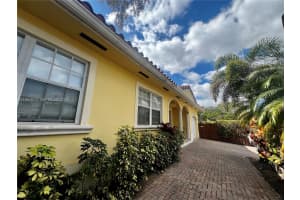 2301 Sw 22nd Ave Miami, FL 33145 - MLS#A11957975