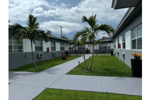 2300 Douglas St 7 Hollywood, FL 33020 - MLS#A11957997