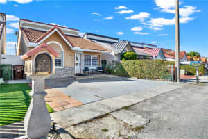 7462 W 29th Way Hialeah, FL 33018 - MLS#A11958059