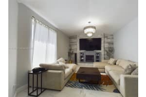 212 Sw 179th Ave Pembroke Pines, FL 33029 - MLS#A11958130