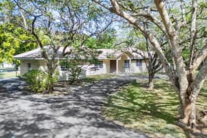 7821 Sw 129th Ter, Pinecrest