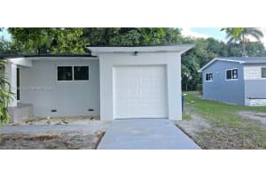 2530 Nw 111th St Miami, FL 33167 - MLS#A11958166