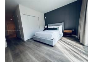 239 Sw 9th St 405, Miami