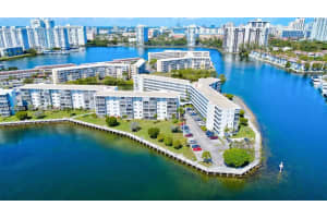 3030 Marcos Dr T301 Aventura, FL 33160 - MLS#A11958248