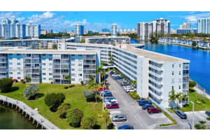 3030 Marcos Dr T301 Aventura, FL 33160 - MLS#A11958248