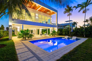 1161 Stillwater Dr , Miami Beach, FL 33141 - MLS#A11958252