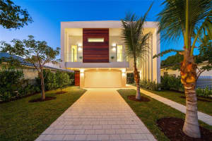 1161 Stillwater Dr , Miami Beach, FL 33141 - MLS#A11958252