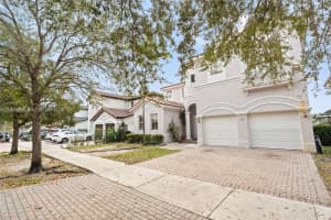 8968 Nw 180th Ter Hialeah, FL 33018 - MLS#A11958284