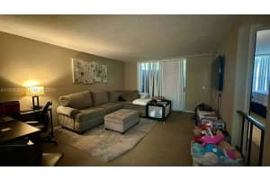 3720 Inverrary Dr 2s Lauderhill, FL 33319 - MLS#A11958290