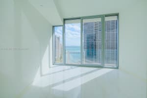 300 Biscayne Boulevard Way 1806w Miami, FL 33131 - MLS#A11958304