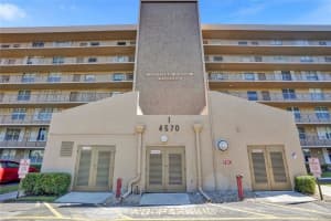 4570 Nw 18th Avenue 202, Deerfield Beach