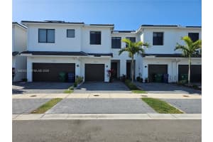 10824 Sw 232nd Ter . Homestead, FL 33032 - MLS#A11958352