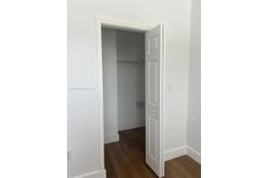 10738 Nw 80th Ln, Doral