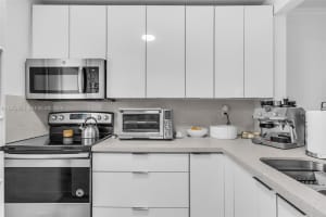 1650 S Le Jeune Rd 105 Coral Gables, FL 33134 - MLS#A11958423