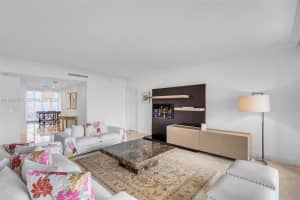 785 Crandon Blvd 702 Key Biscayne, FL 33149 - MLS#A11958437